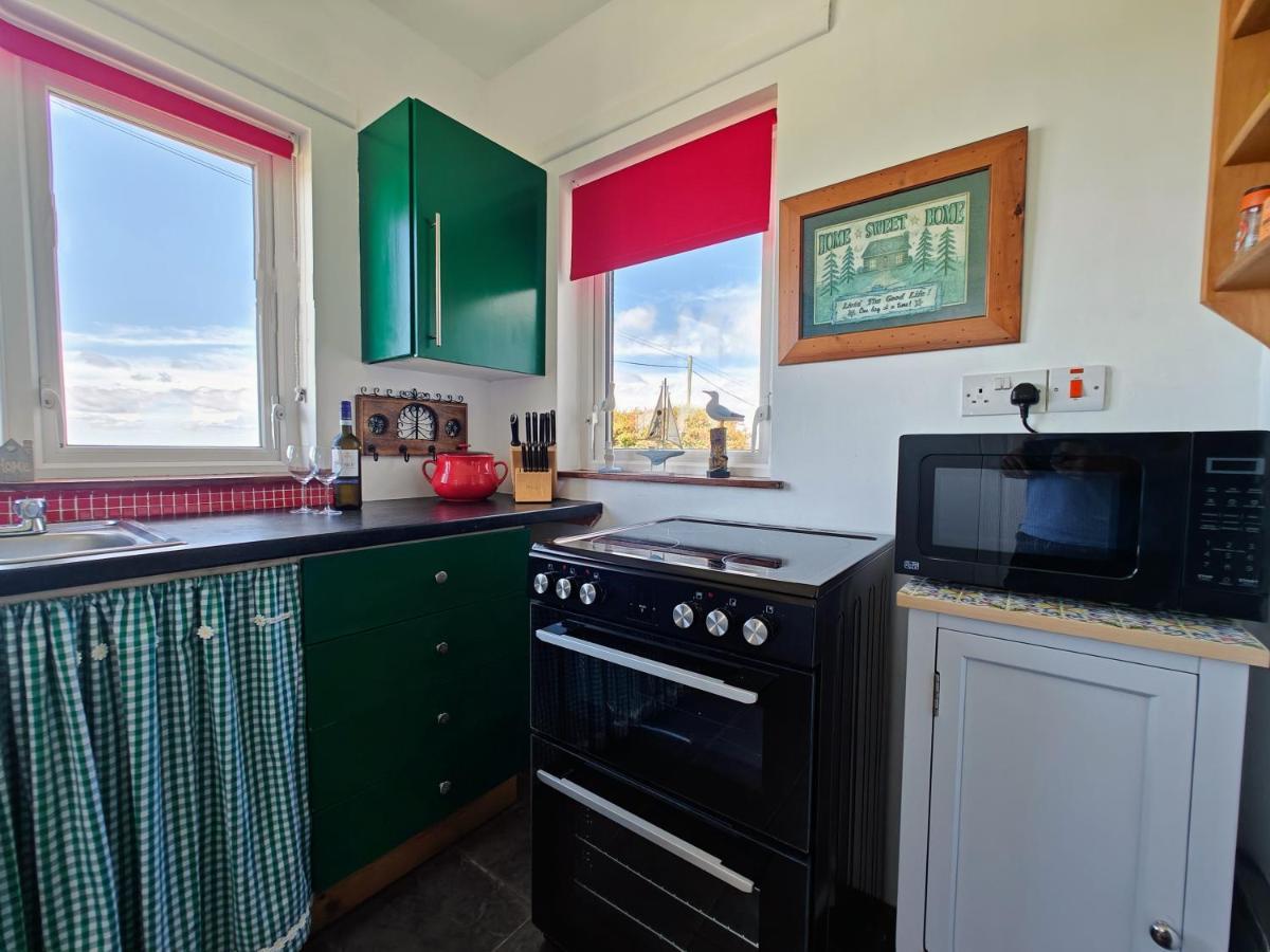 Teach Roisin-Traditional Irish Holiday Cottage In Malin Head. Exterior foto